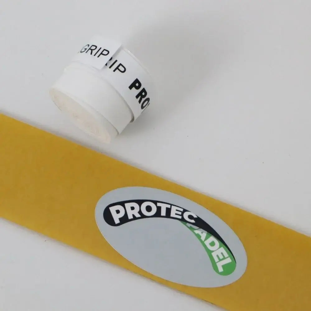 protector de pala estirado  y overgrip blanco
