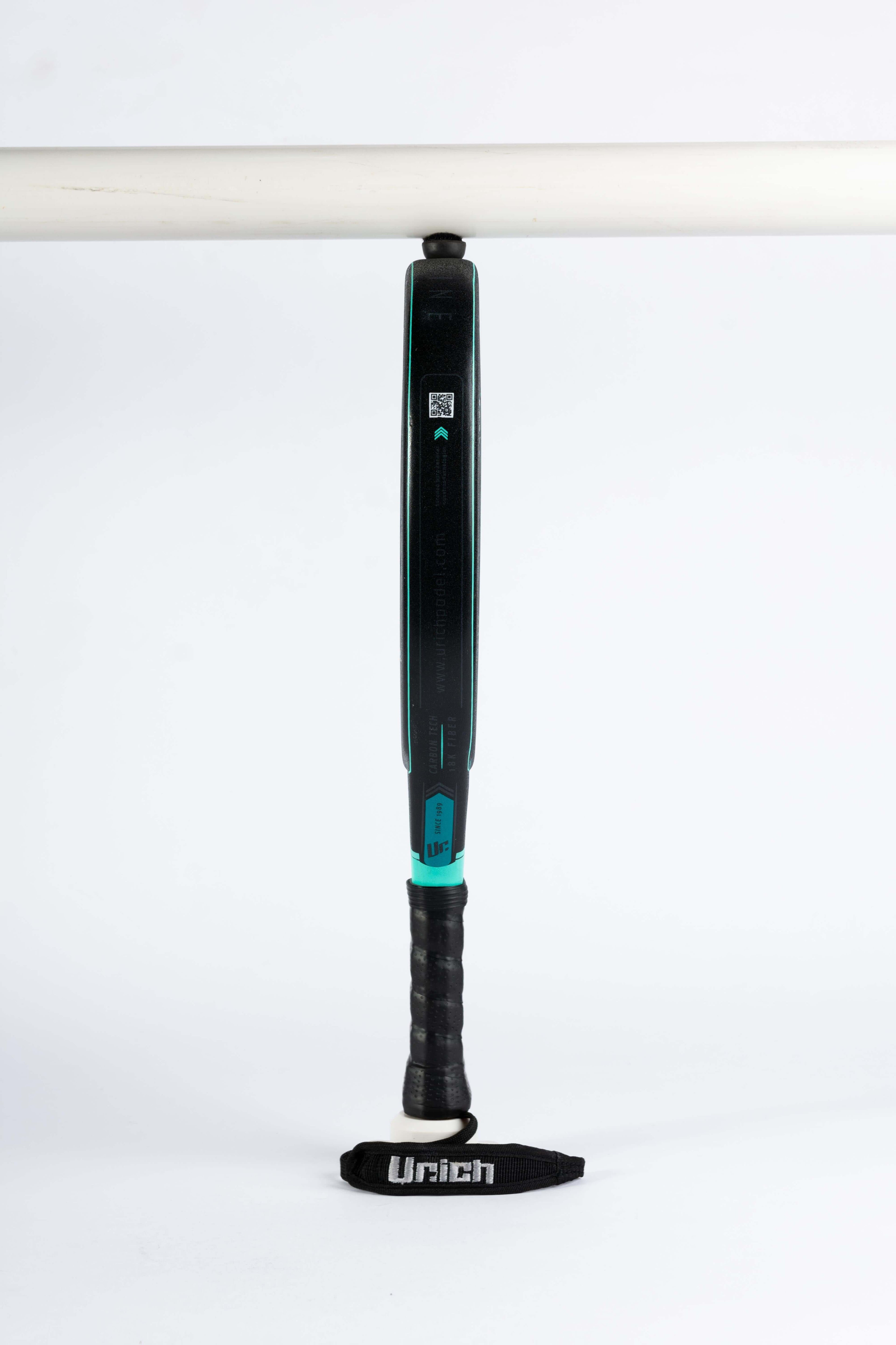 PALA URICH THOR POWER CARBON 18K vista perfil