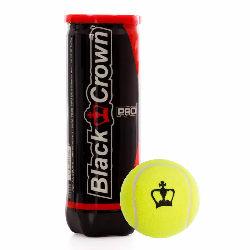 bote de bolas de pádel de tres pelotas marca black crown modelo pro con una bola al costado